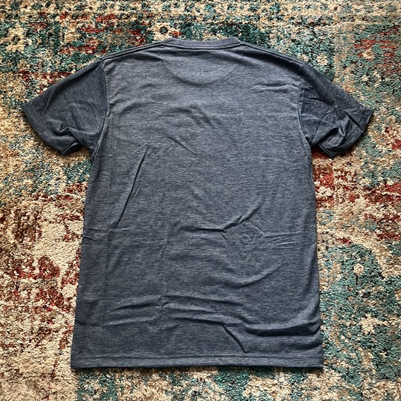 Uniqlo Crewneck Tee - Picture 3 of 3